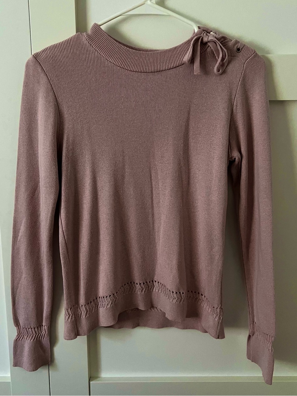 Women’s Dusty Pink Tie-Shoulder Knit Sweater